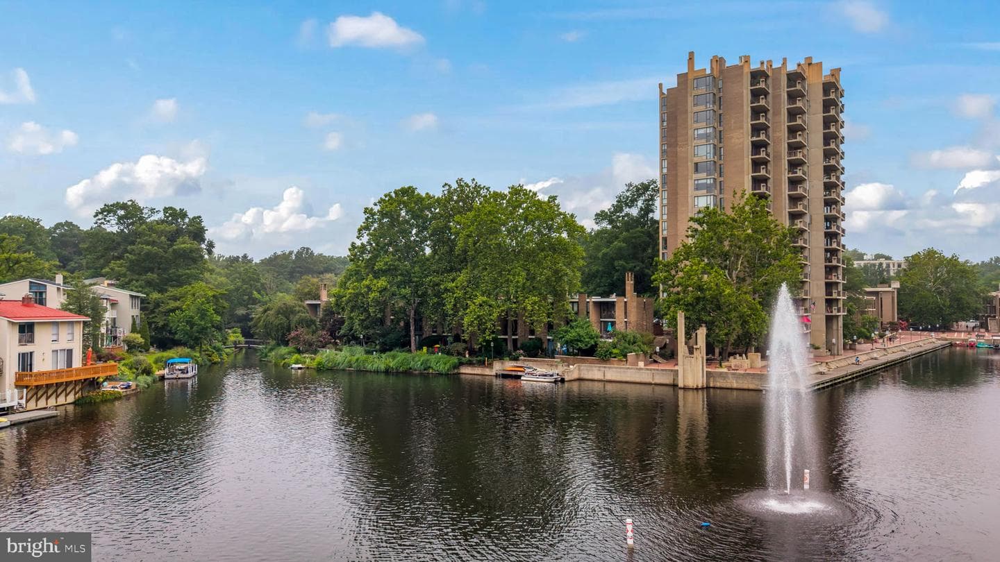 11471 W Washington Plaza W photo 68