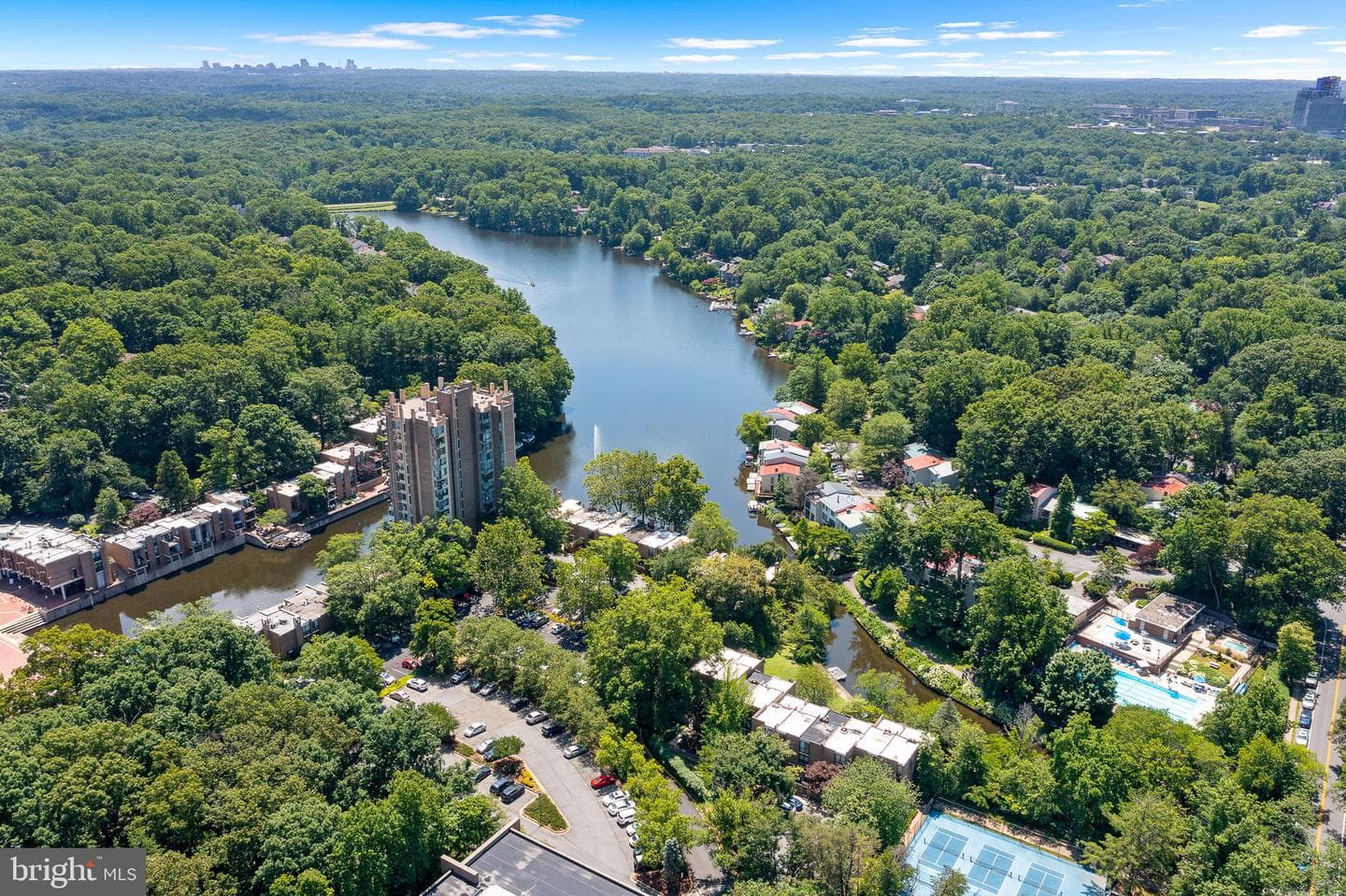 11471 W Washington Plaza W photo 80