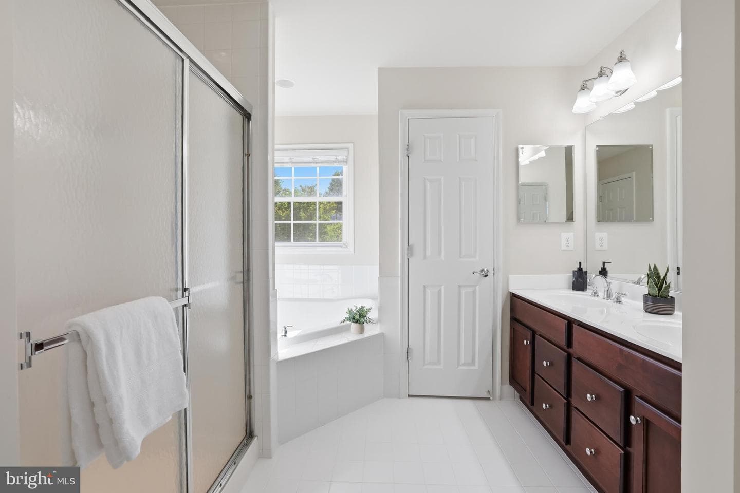 3009 Marshall Street photo 39