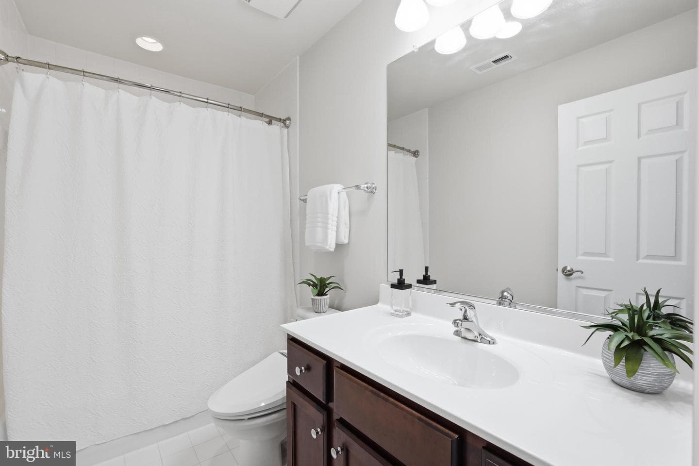 3009 Marshall Street photo 45