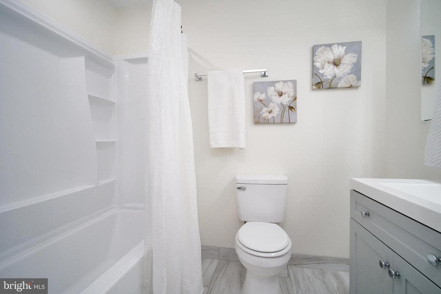 5906 King James Drive photo 15