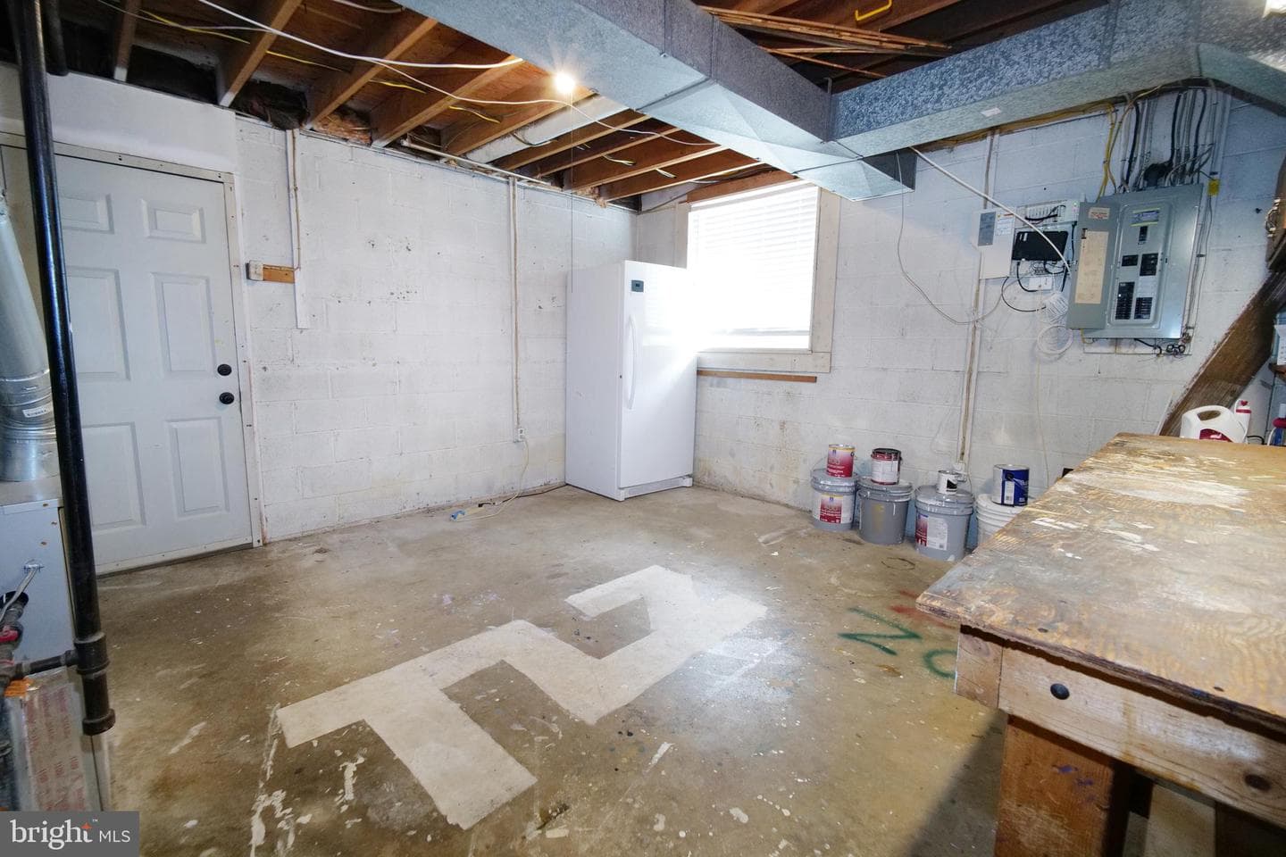 5906 King James Drive photo 27