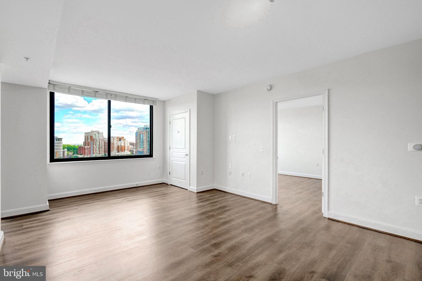 2451 Midtown Avenue #1502 photo 8