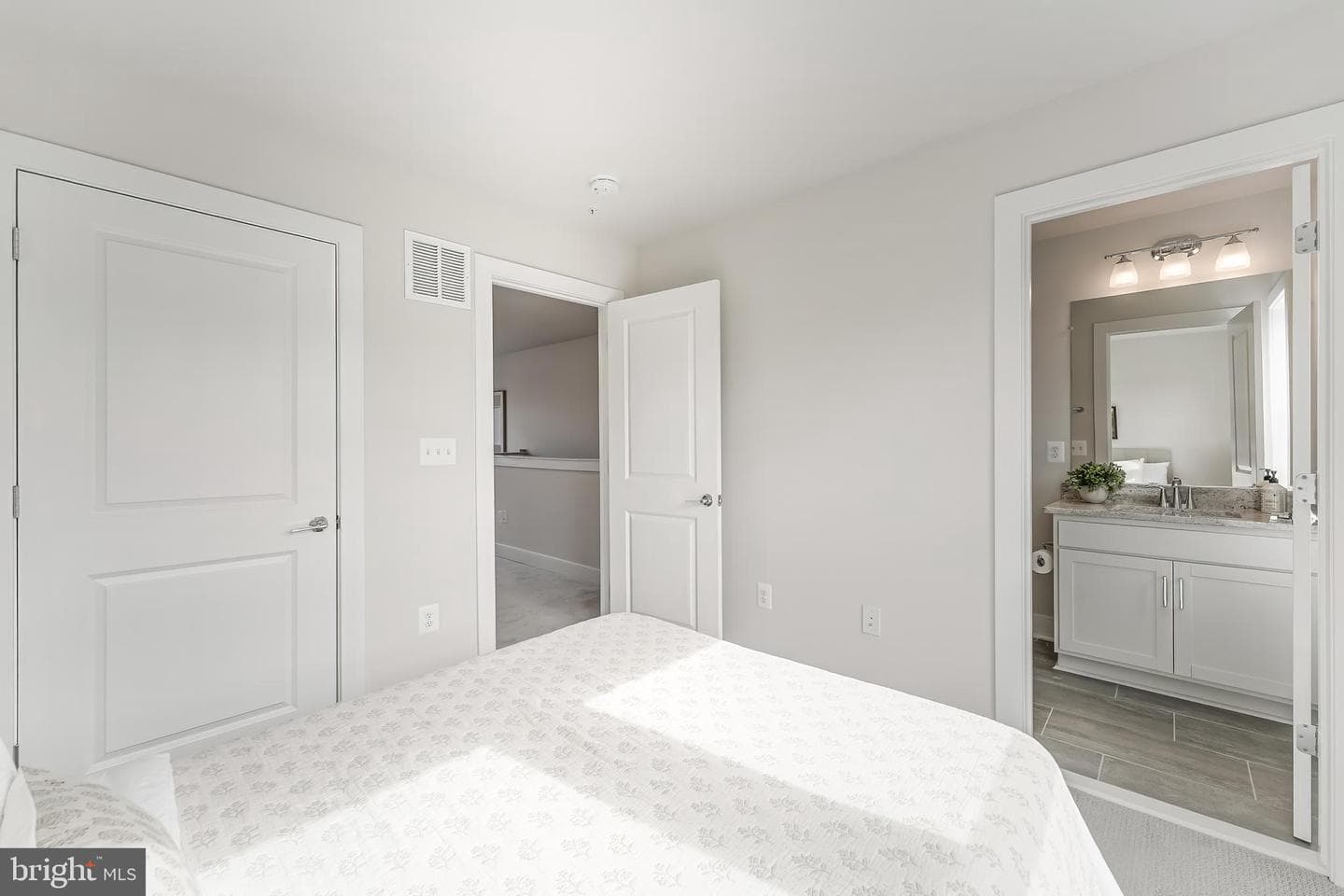 12742 Verdant Way photo 44