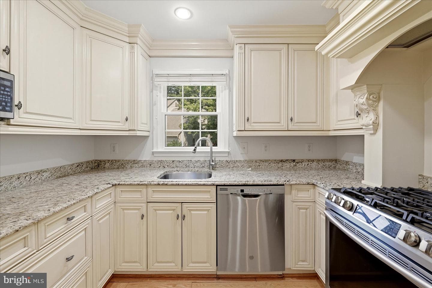 6413 Bromfield Trace photo 7
