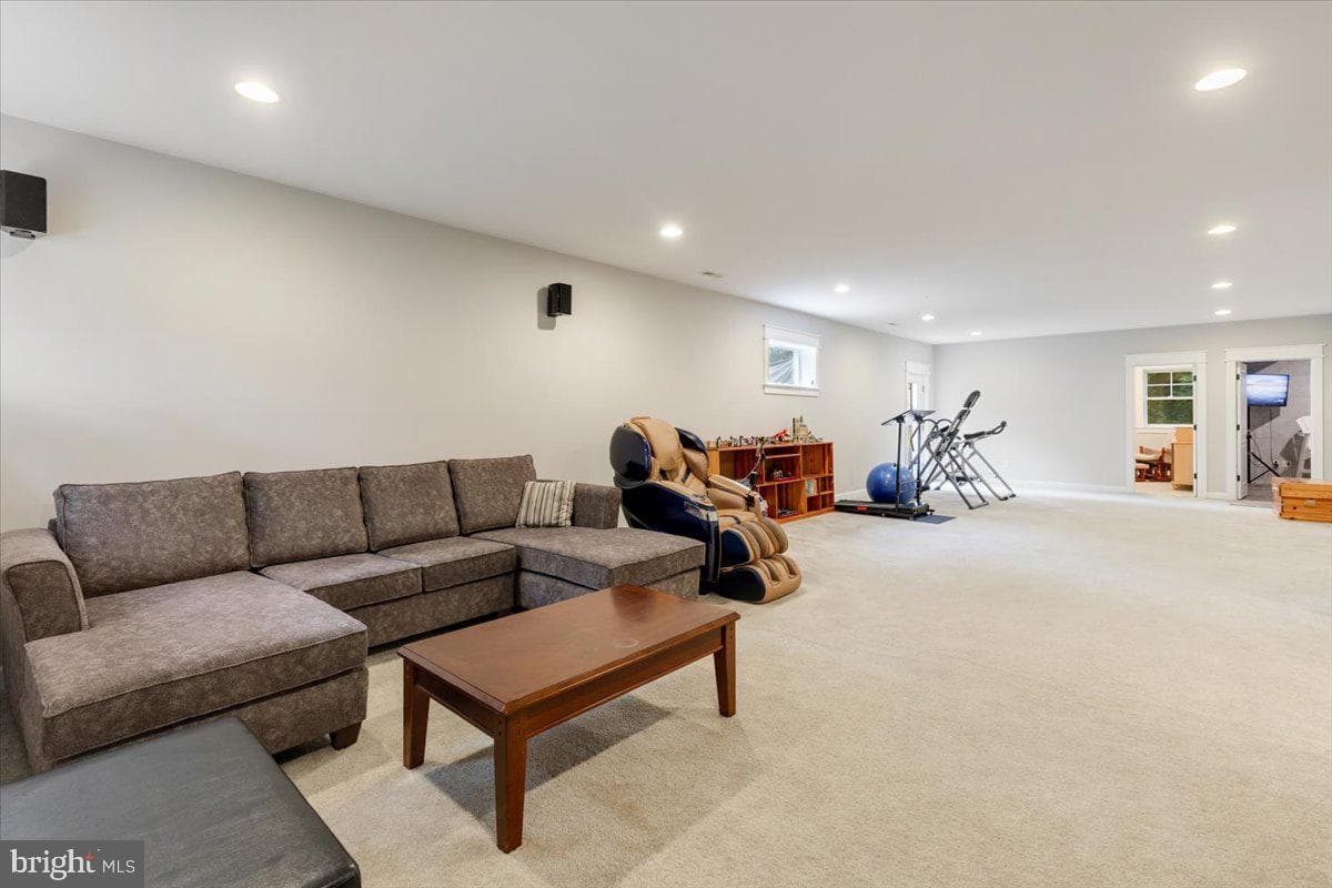 6619 Byrnes Drive photo 42