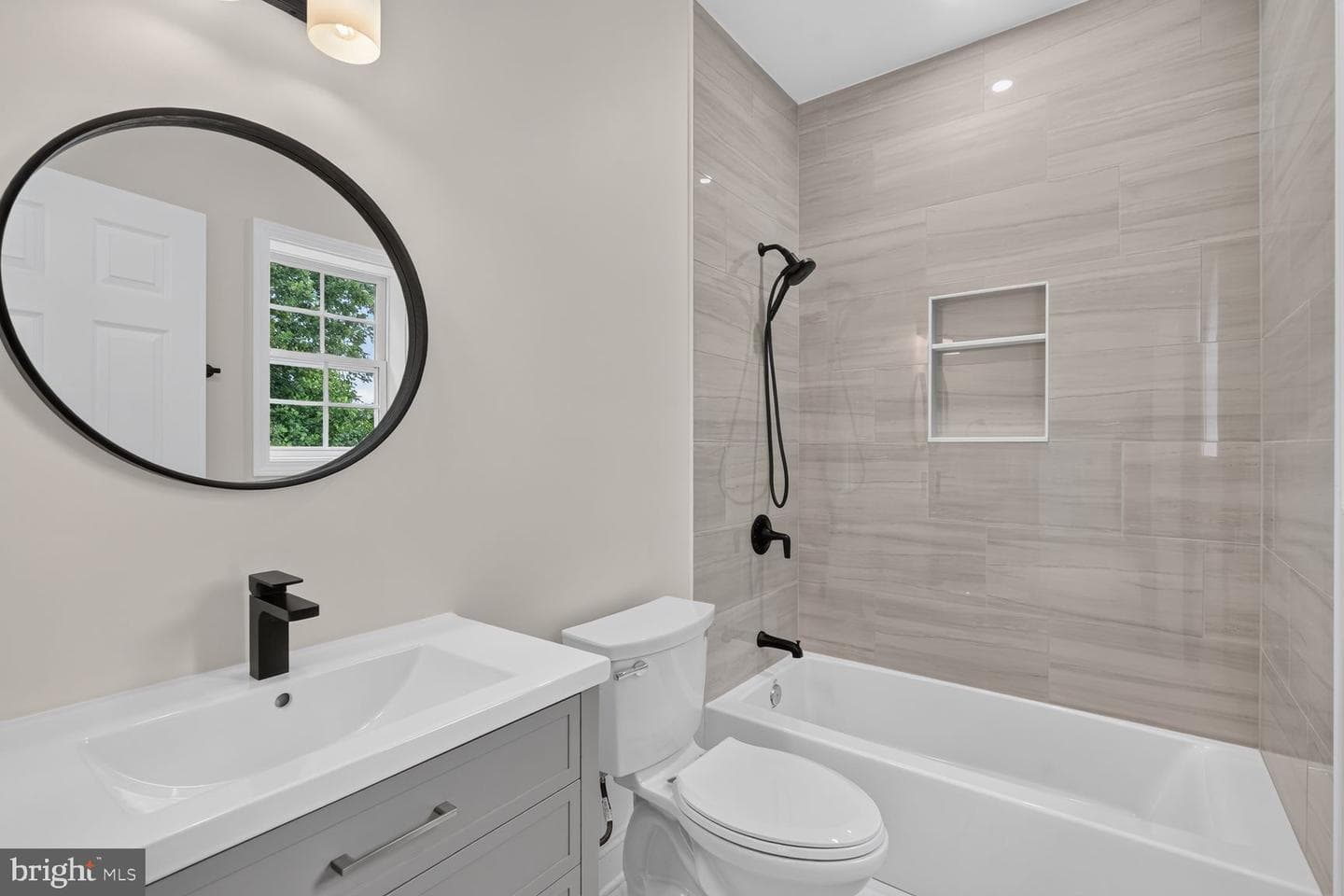 7304 Dickenson Street photo 30