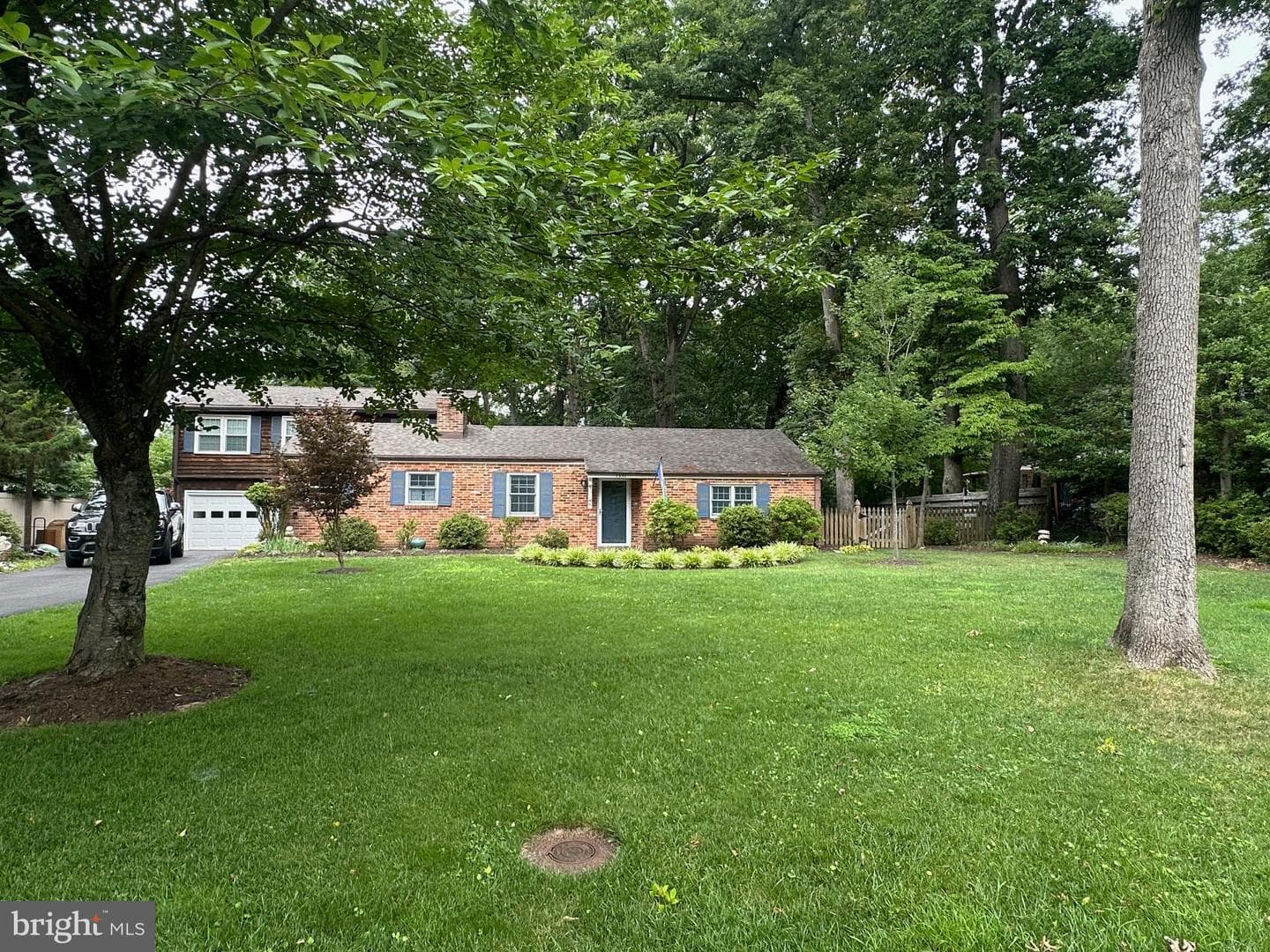 2332 Addison Street photo 1