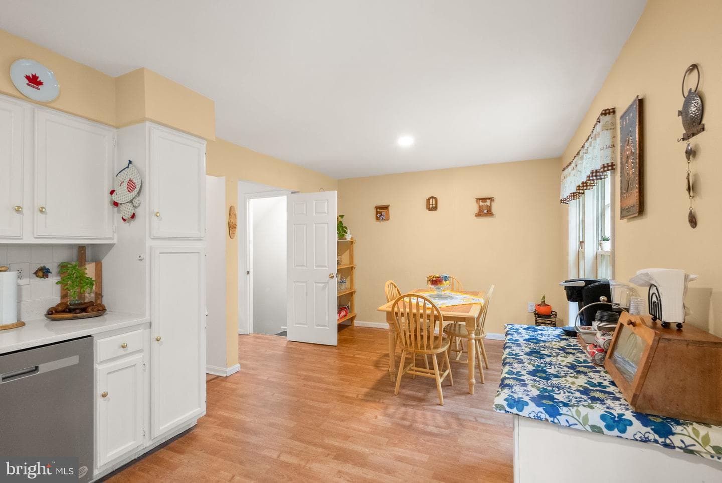 5633 Sutherland Court photo 22