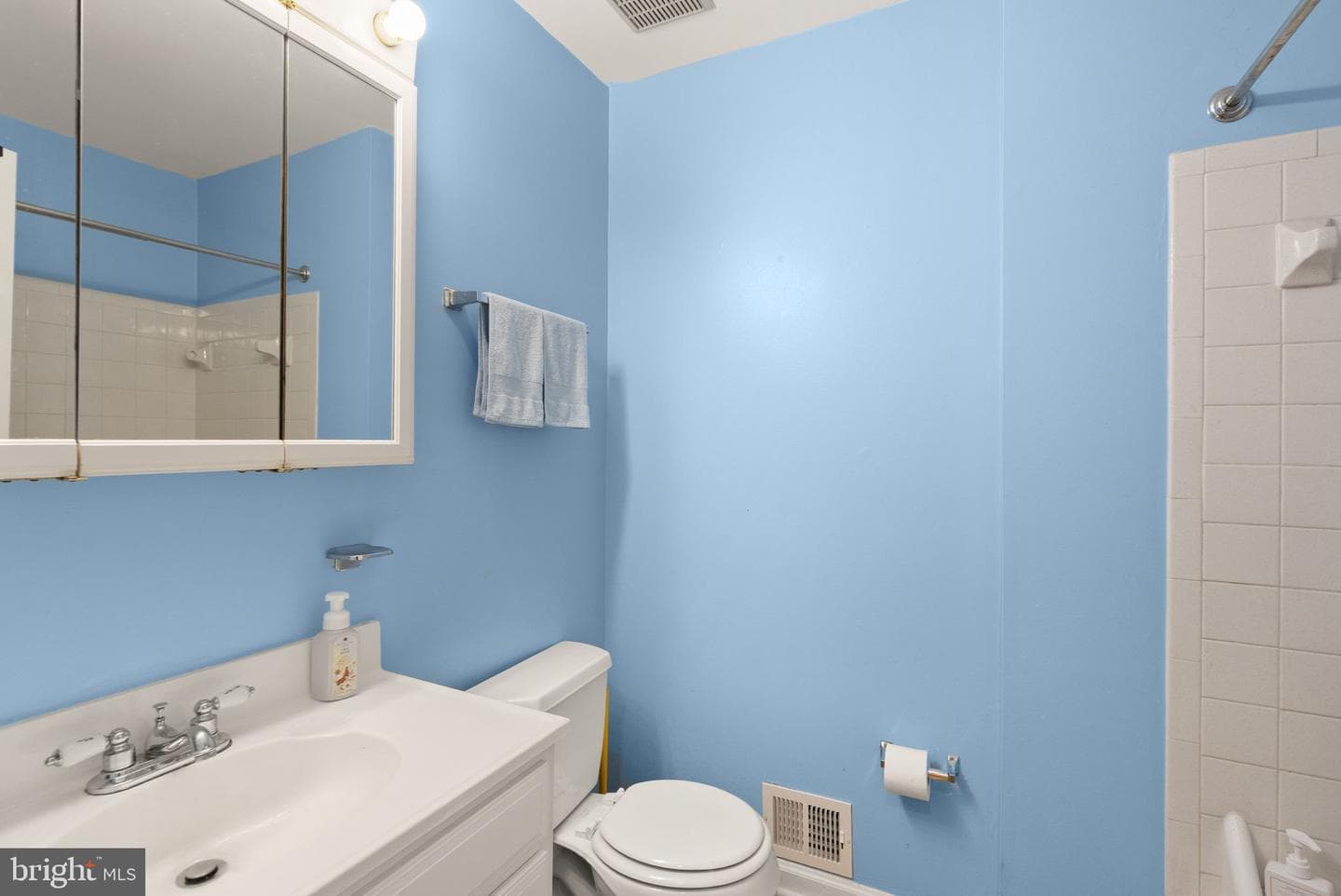 5633 Sutherland Court photo 40