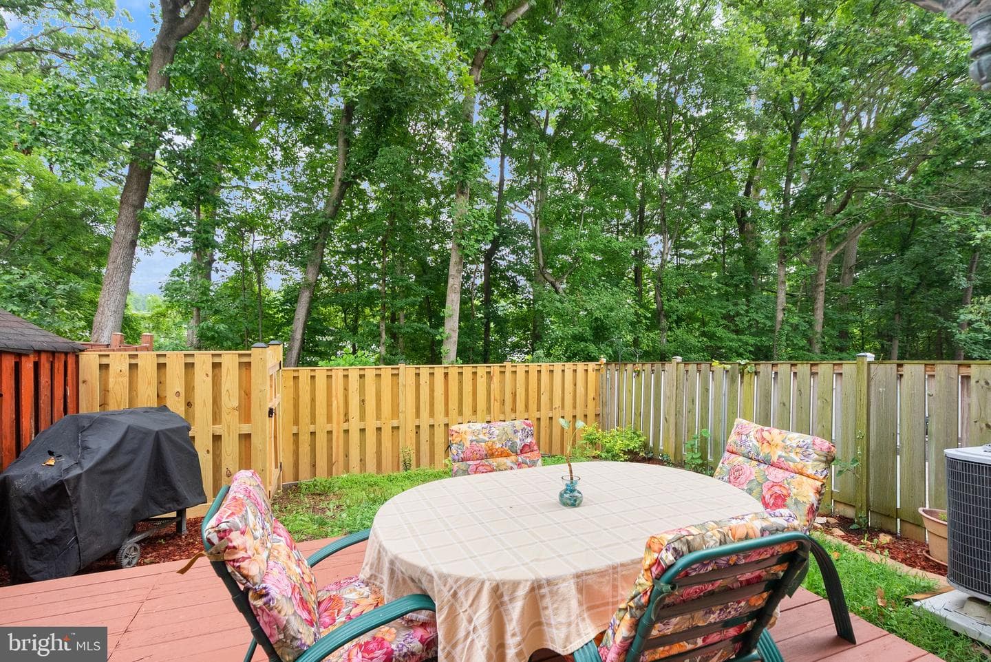 5633 Sutherland Court photo 54