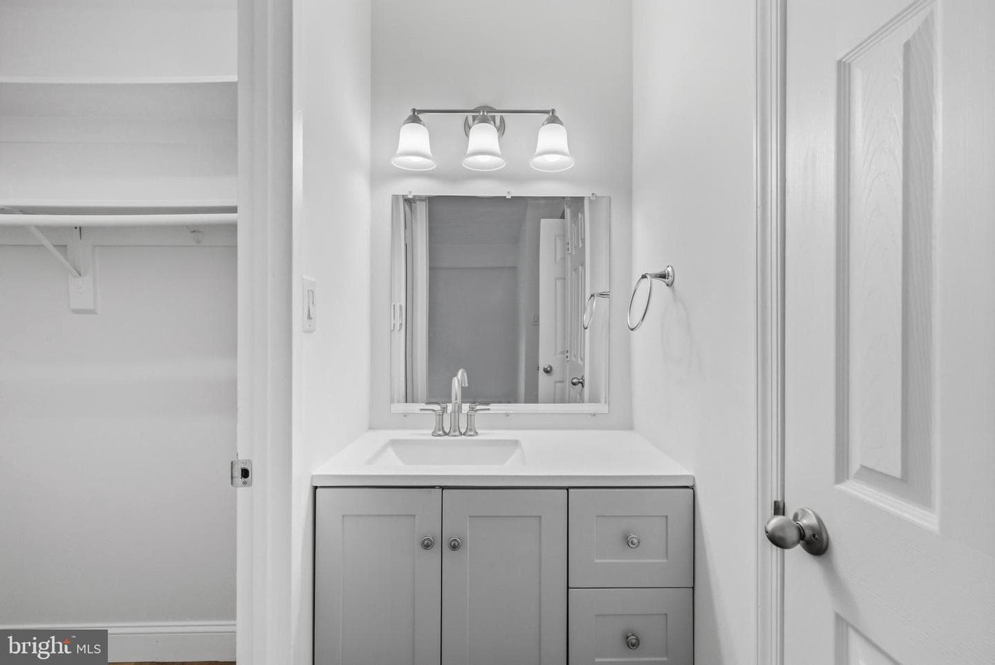 2316 Freetown Court #10/1b photo 16