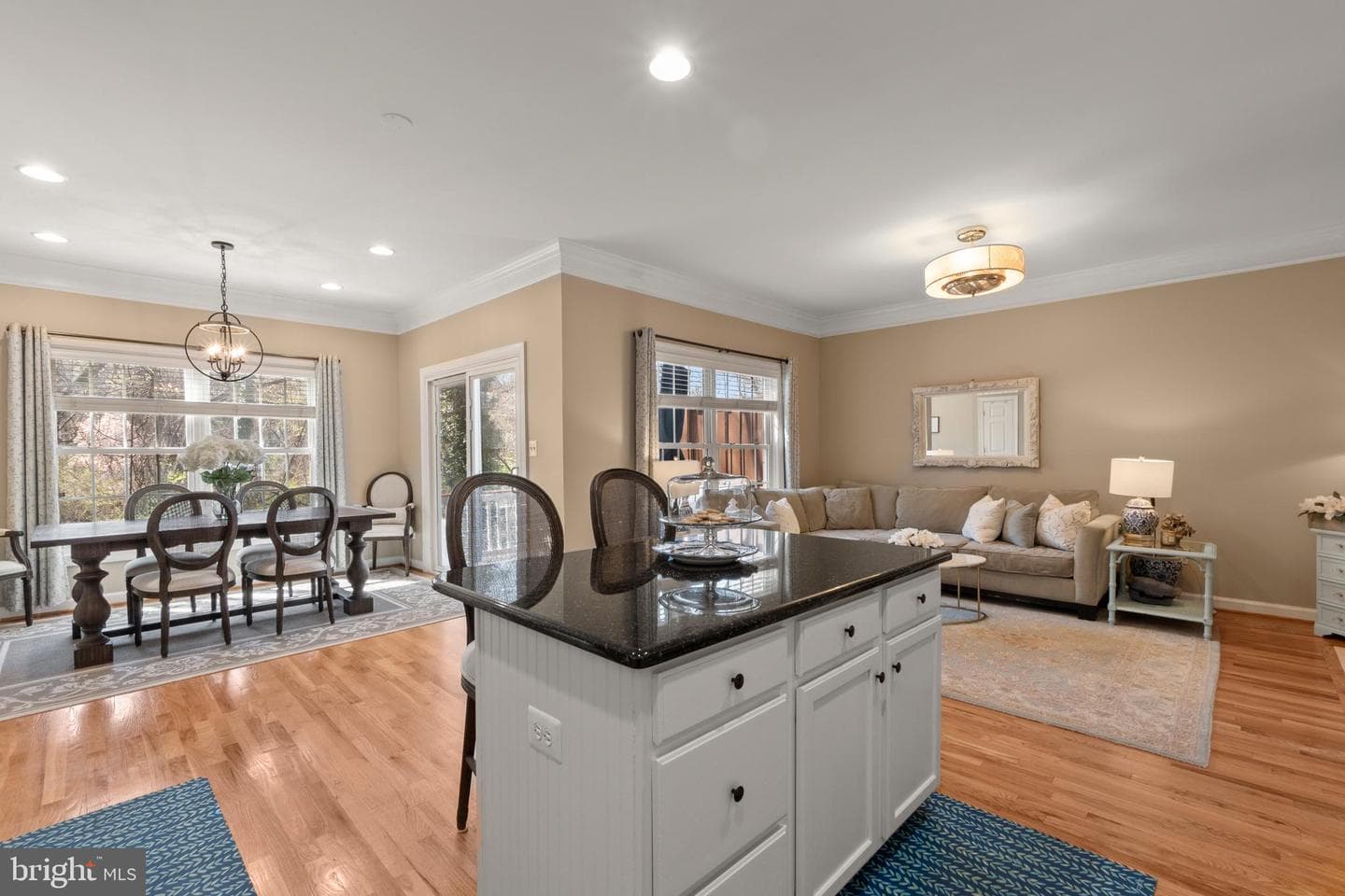 3786 Elmwood Towne Way photo 13