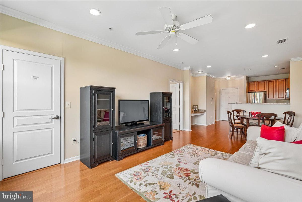 12000 Market Street #286 photo 10