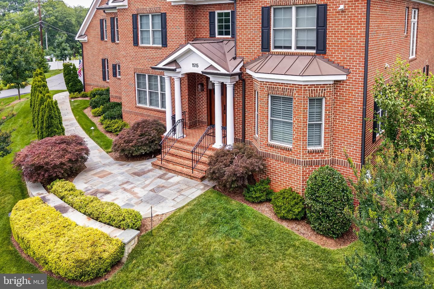 1515 Brookhaven Drive photo 3