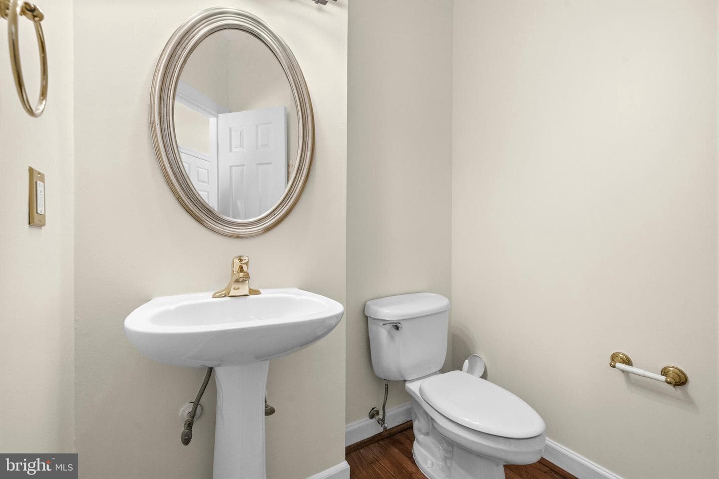 6914 Winter Lane photo 21