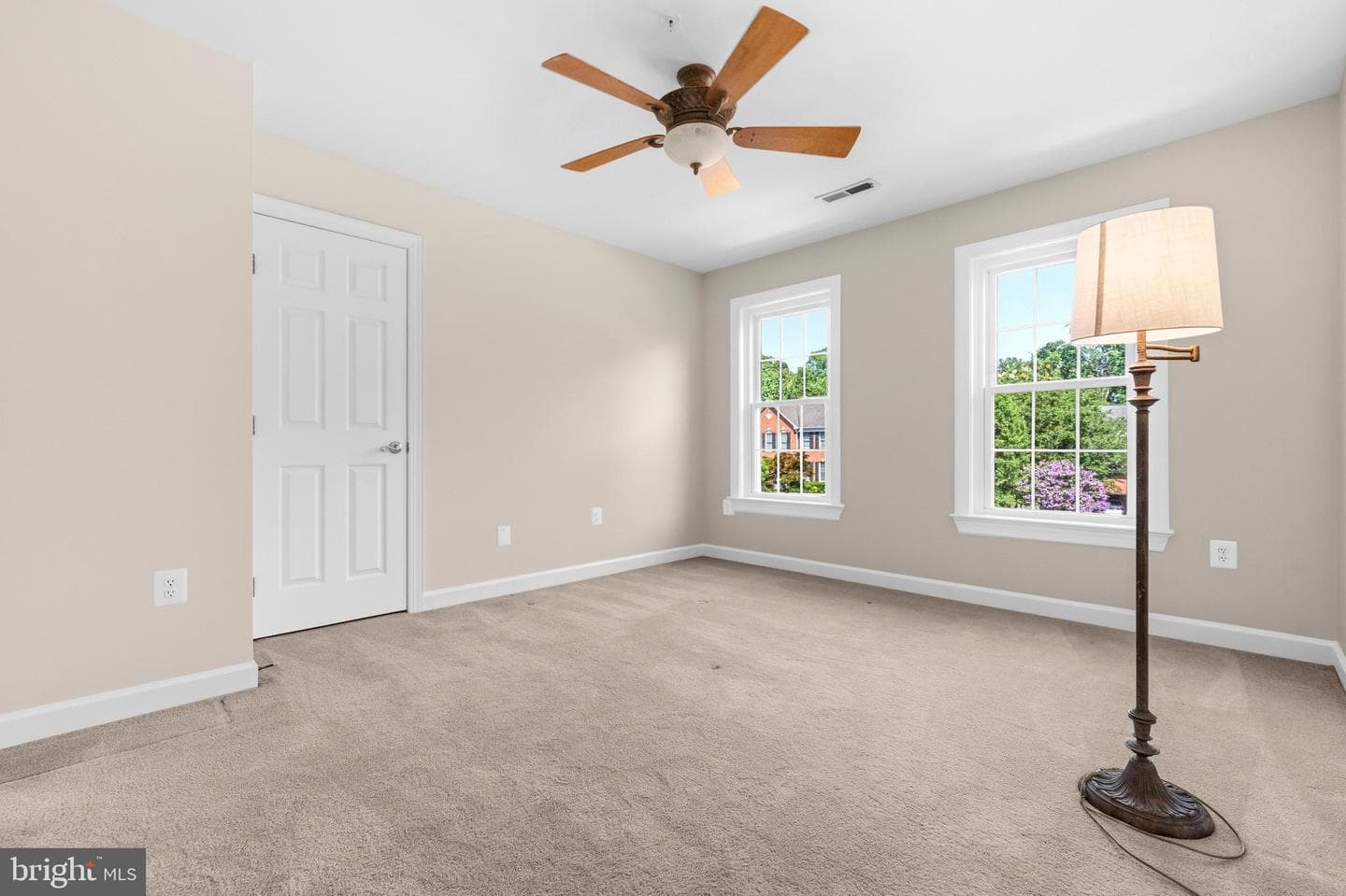 6914 Winter Lane photo 22