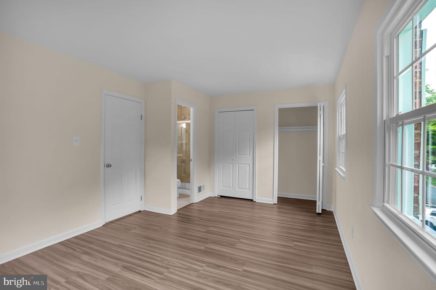 14739 Gatwick Square photo 14