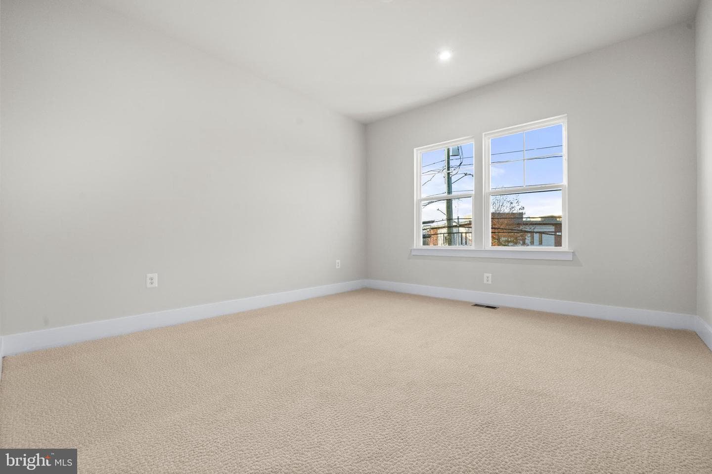 7505 Magarity Road photo 37