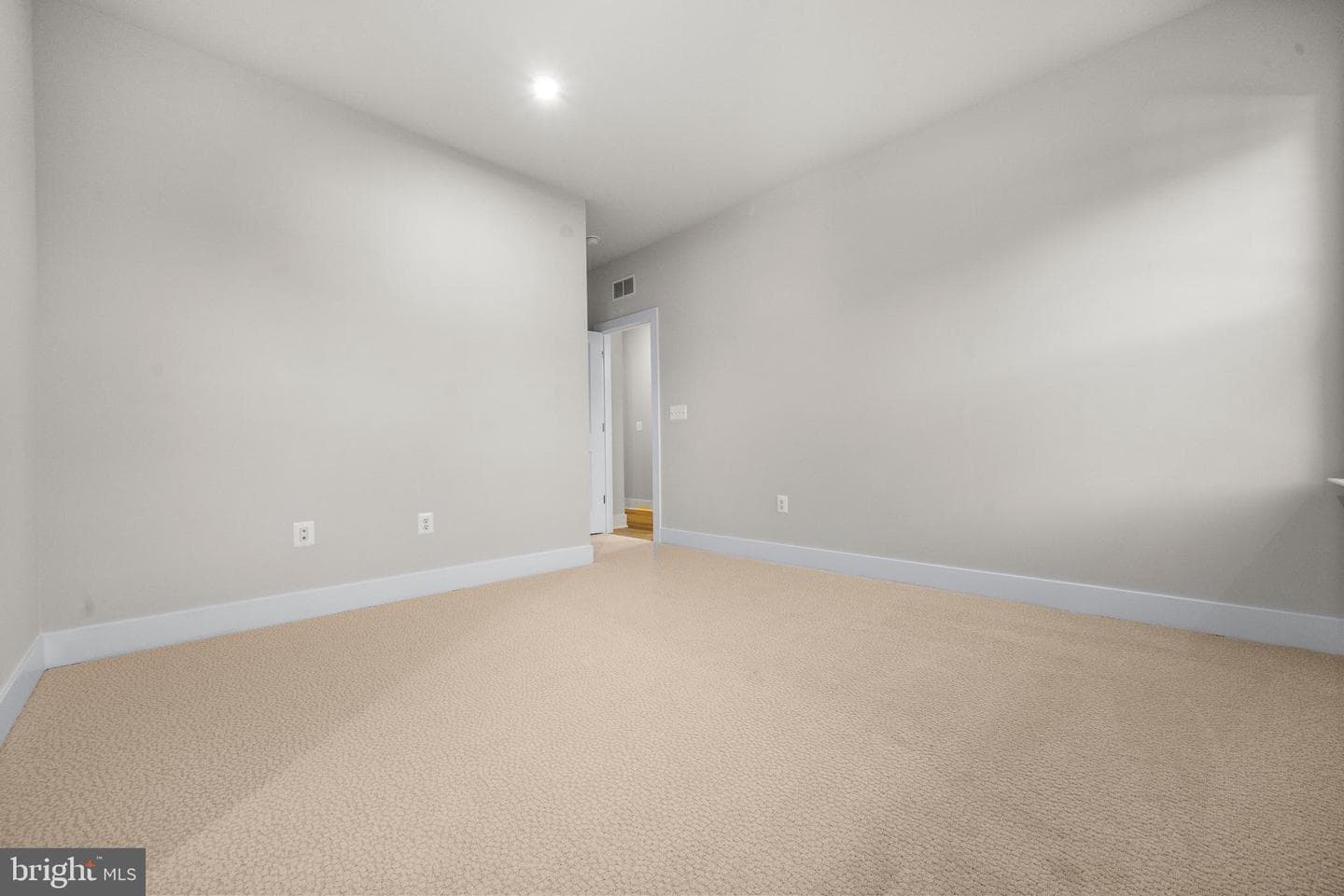 7505 Magarity Road photo 45