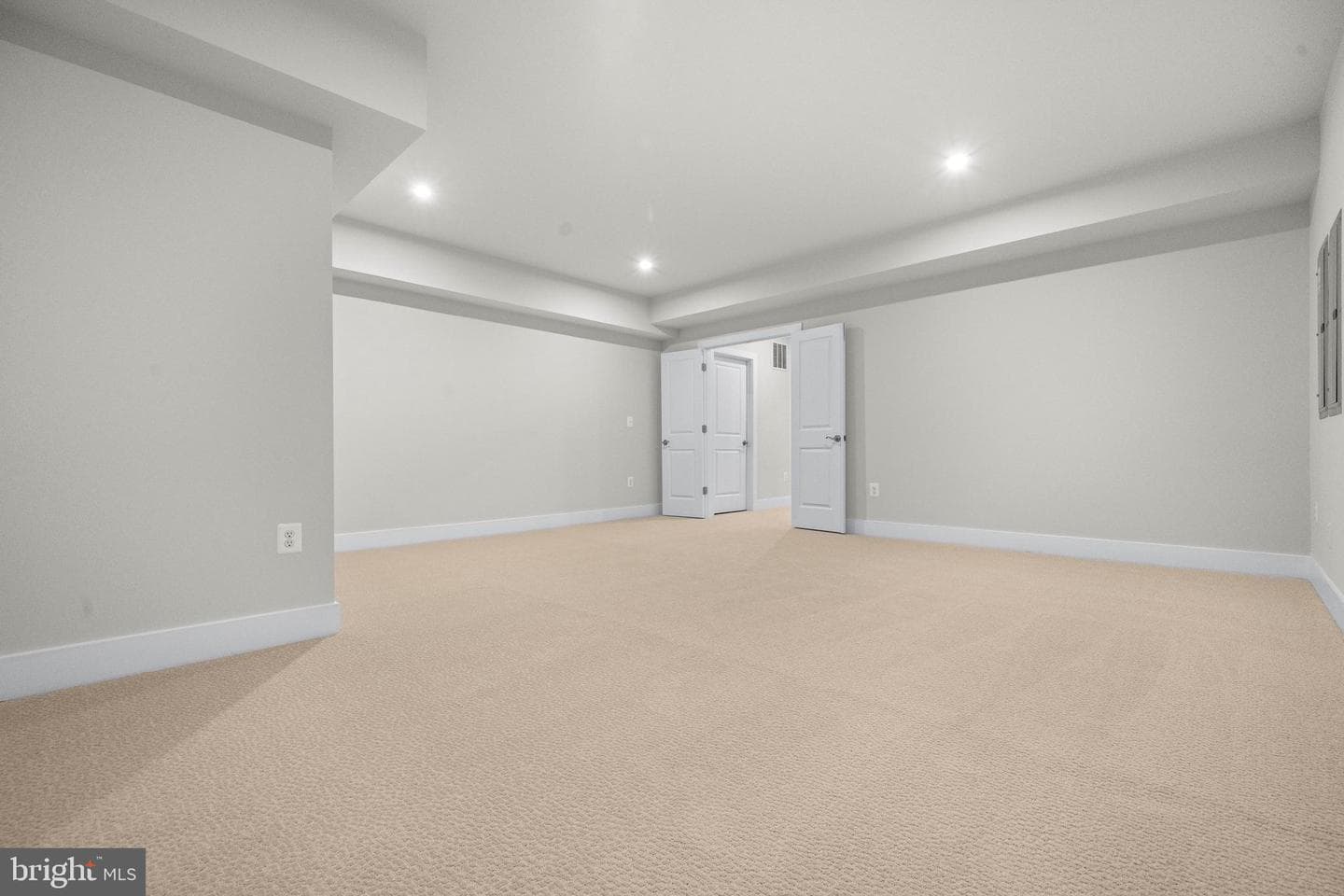 7505 Magarity Road photo 58