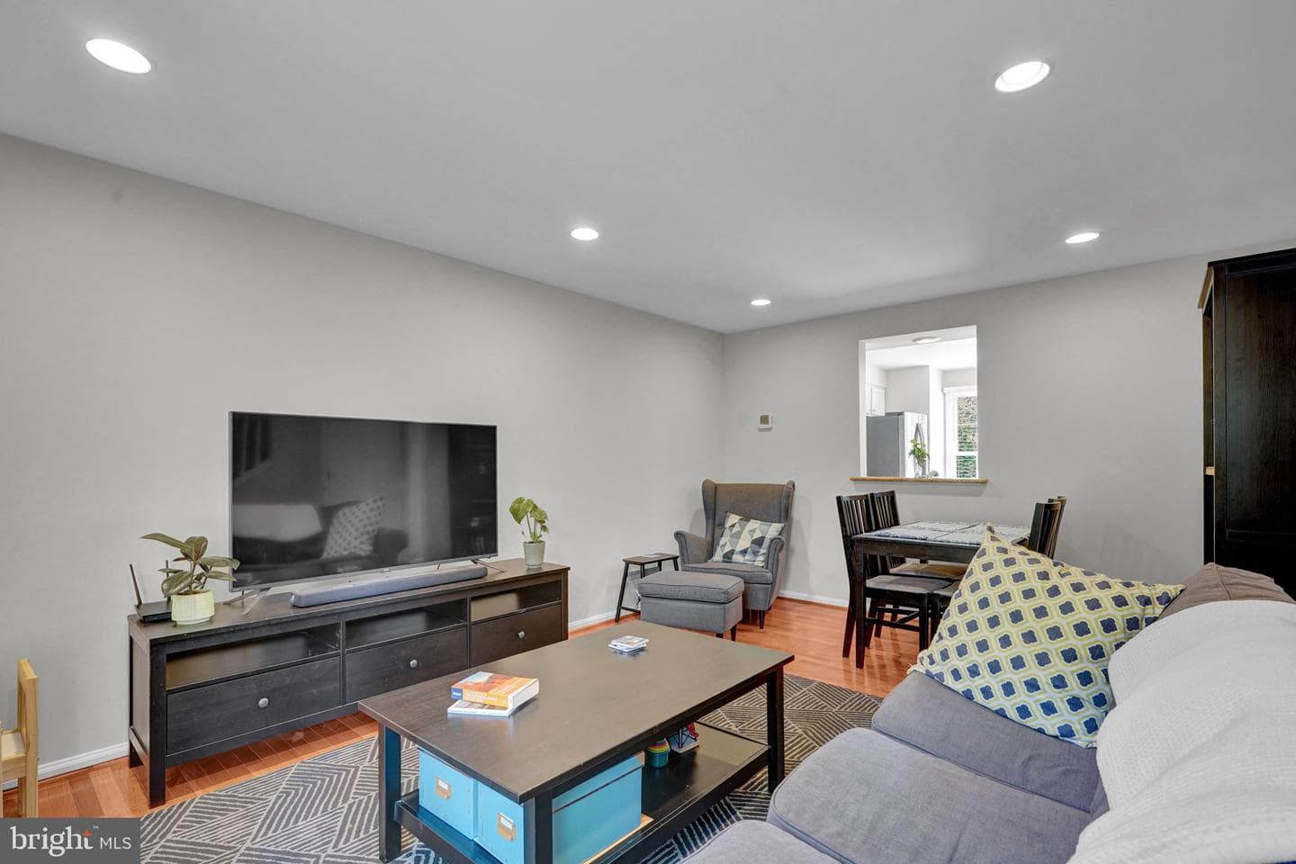 7576 Wood Mist Lane photo 13
