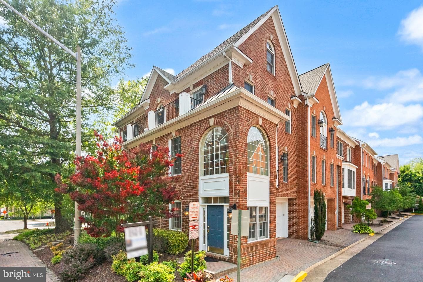 1334 Lessard Lane, Mclean