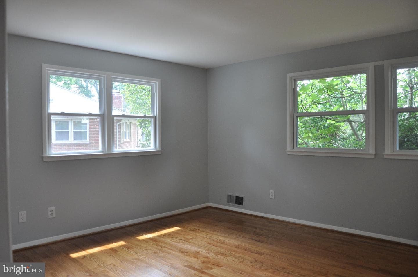 7914 Ellet Road photo 9