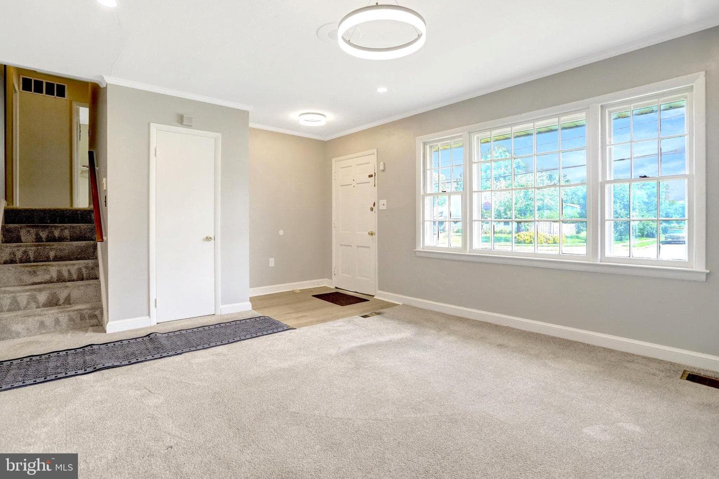 4904 Lawrence Street photo 7