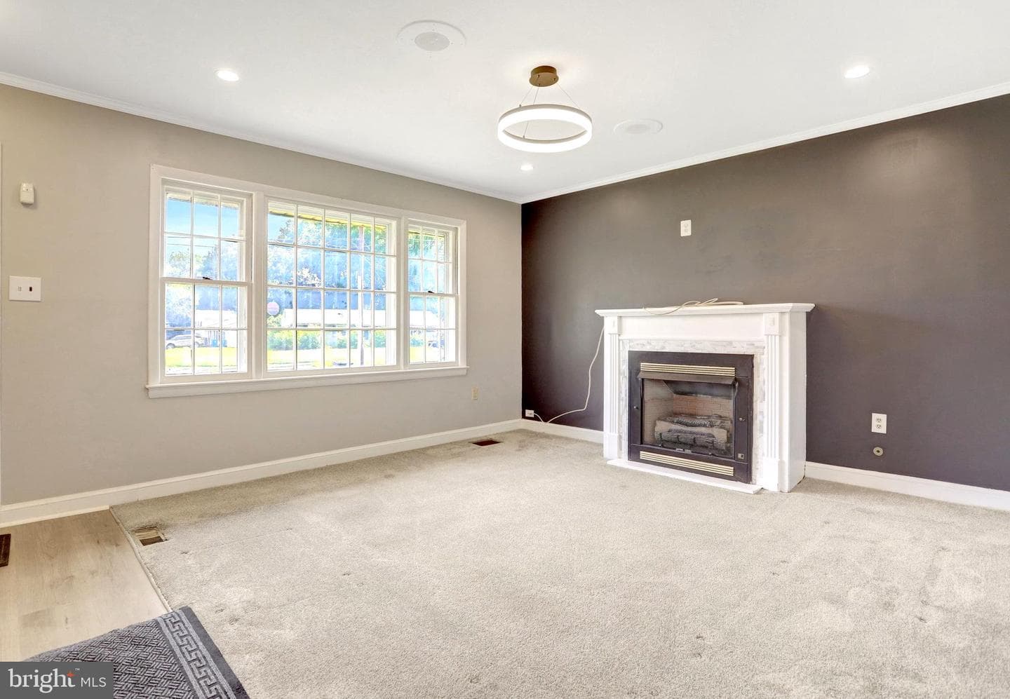 4904 Lawrence Street photo 8