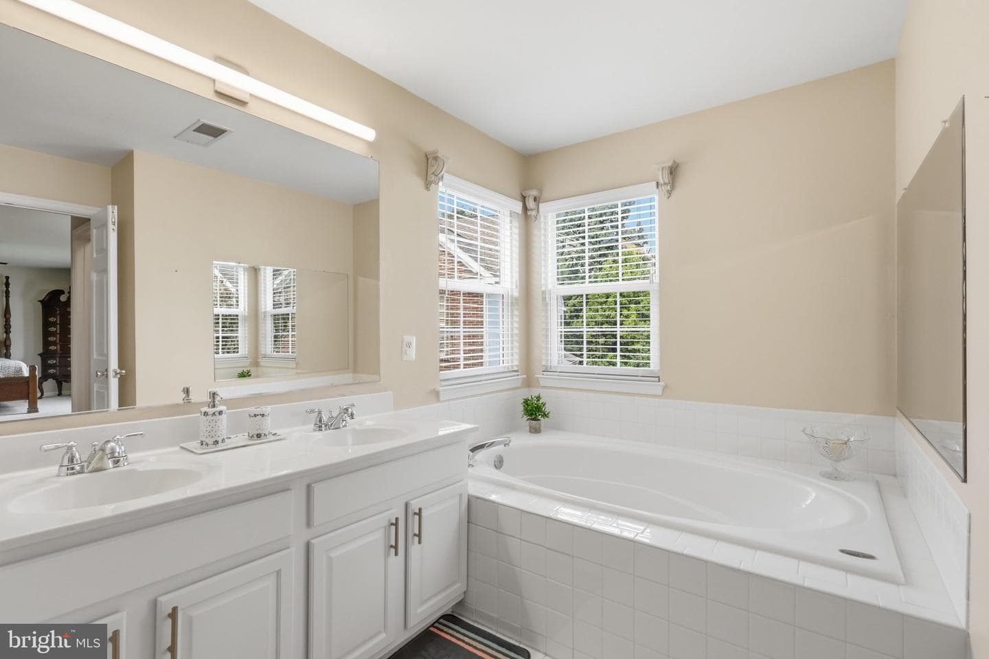 3738 Freehill Lane photo 22