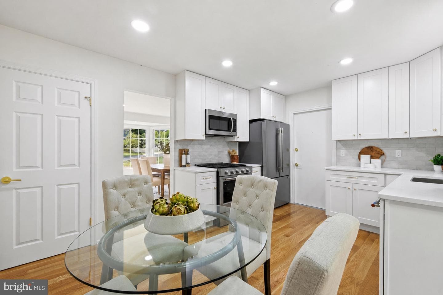 9615 Podium Drive photo 13