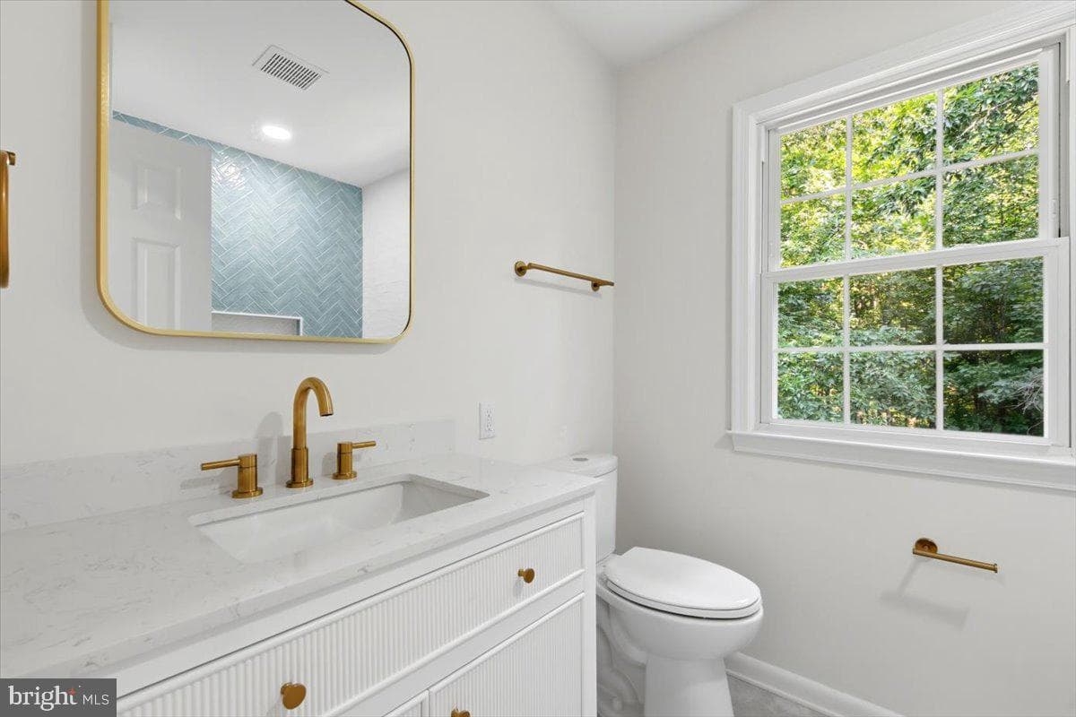 9615 Podium Drive photo 25