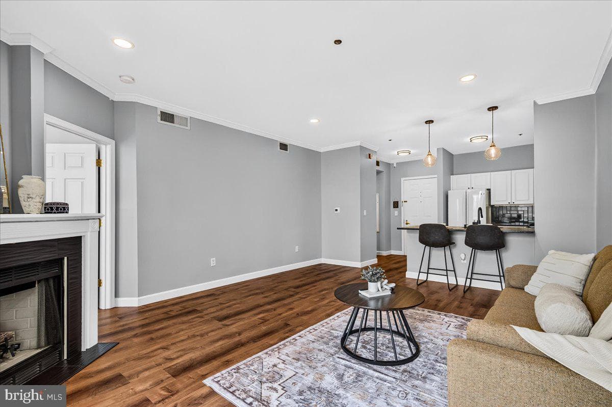 1625 International Drive #218 photo 11