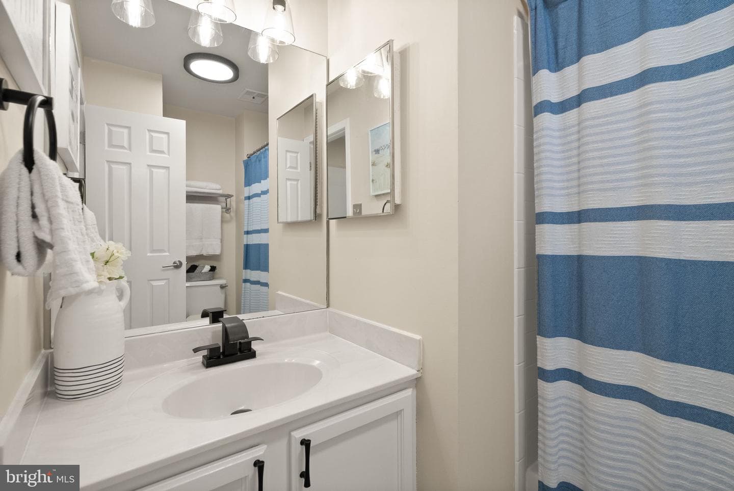 4619 Luxberry Drive photo 35