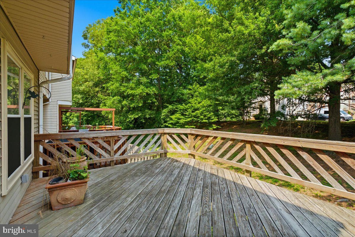 8902 Winding Hollow Way photo 10