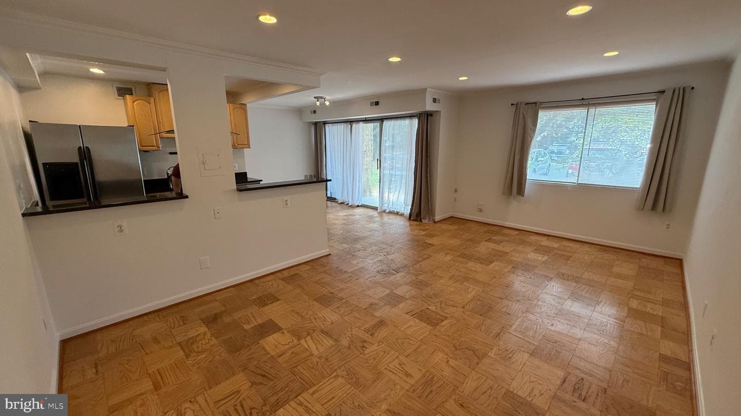 2911 Charing Cross Road #6 photo 7