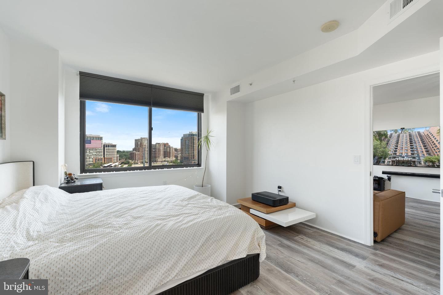 2451 Midtown Avenue #1501 photo 18