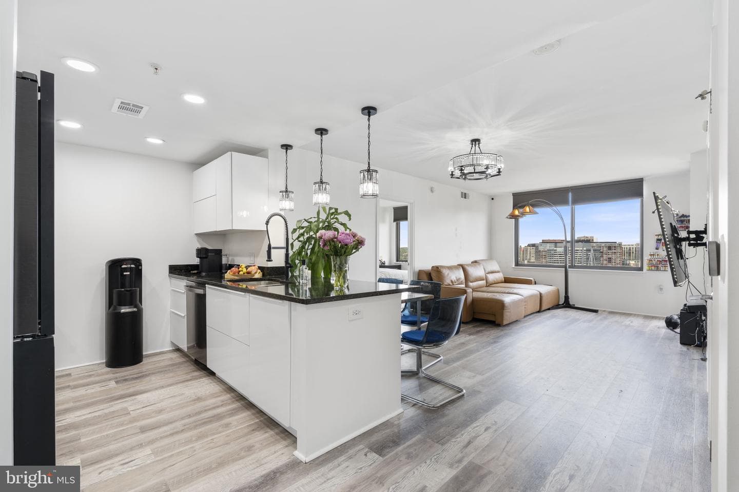2451 Midtown Avenue #1501 photo 3