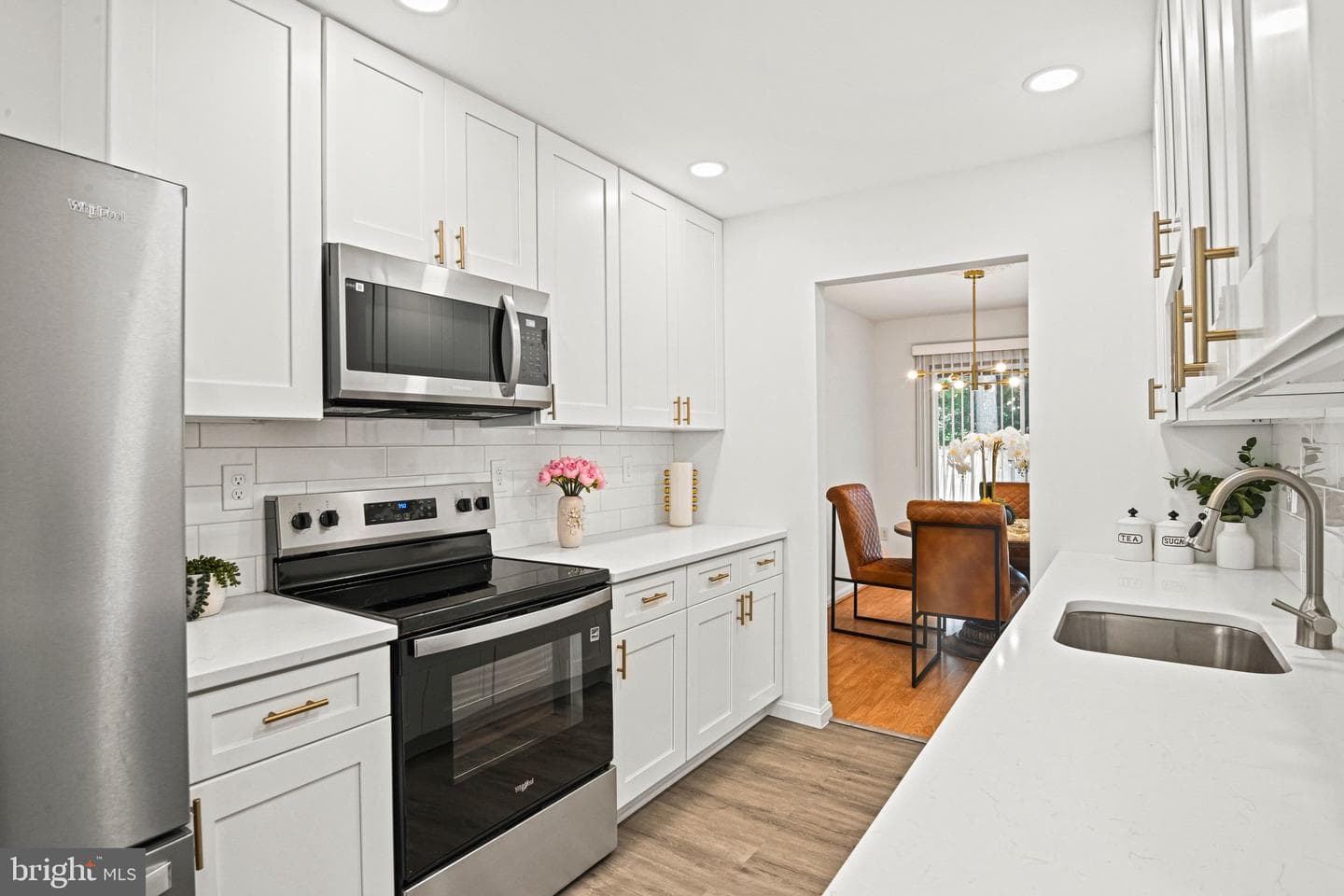 9664 Masterworks Drive photo 11