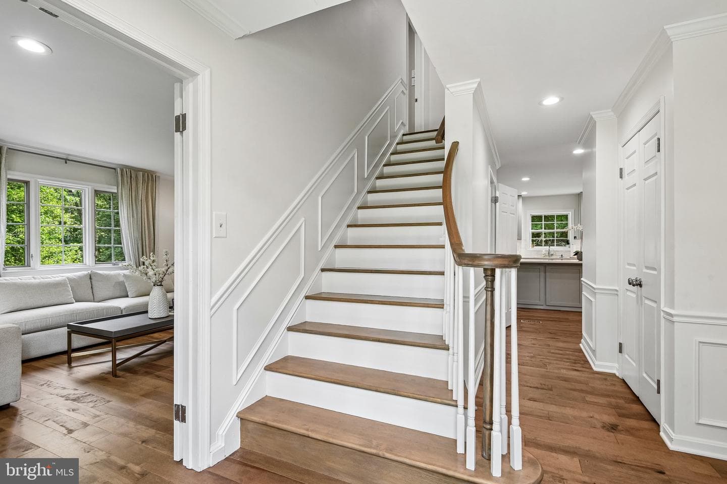 2903 Taj Drive photo 3