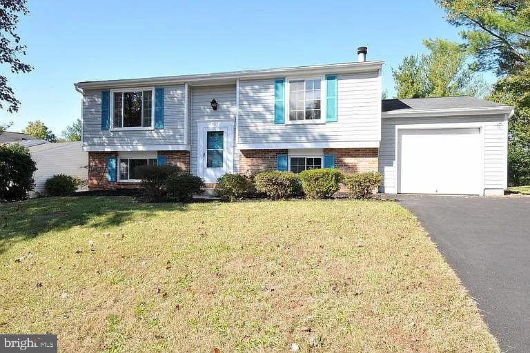 3012 Summershade Court photo 1