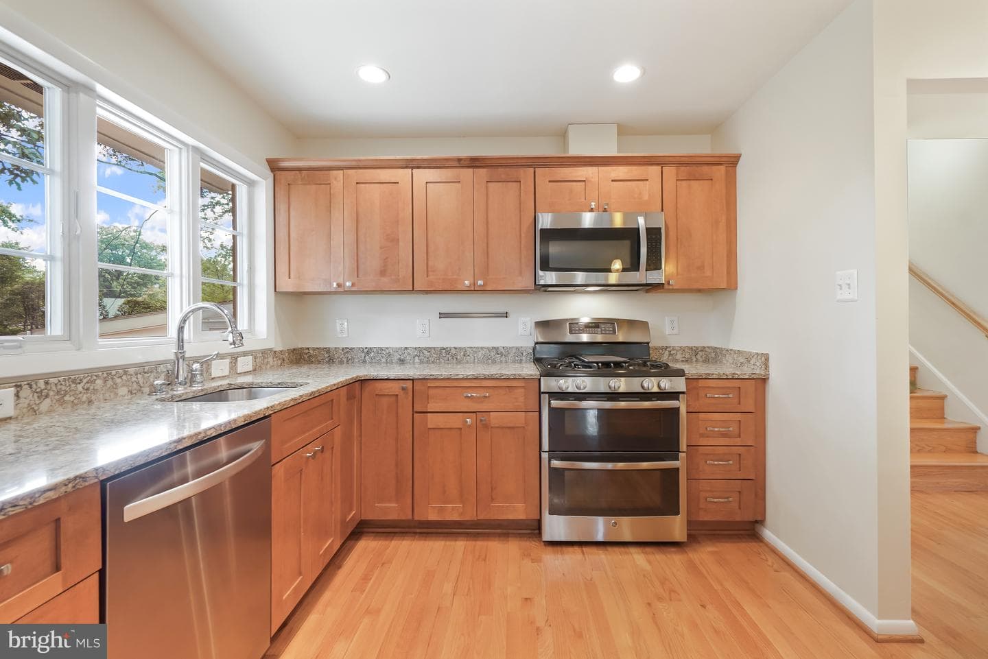 8524 Doter Drive photo 24