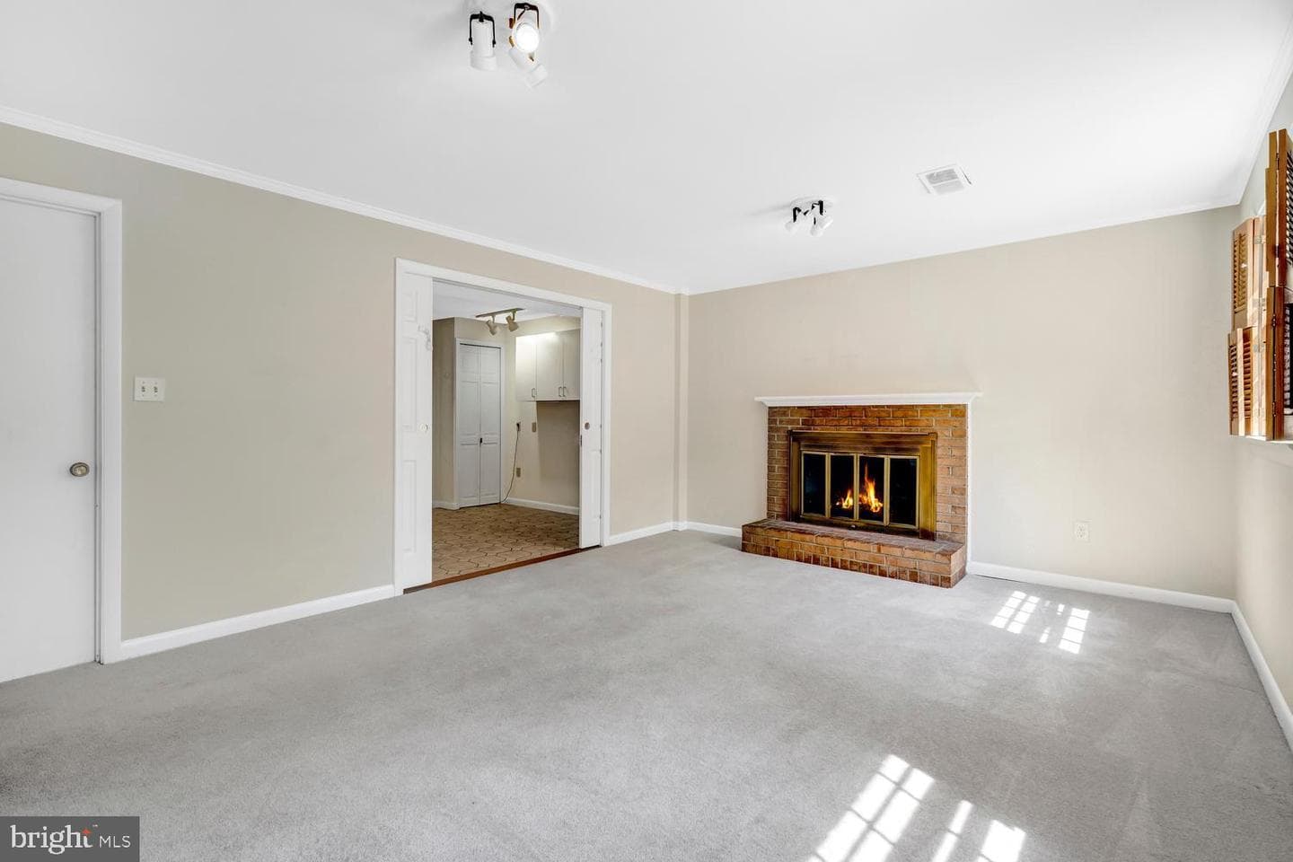 8010 Candlewood Drive photo 21