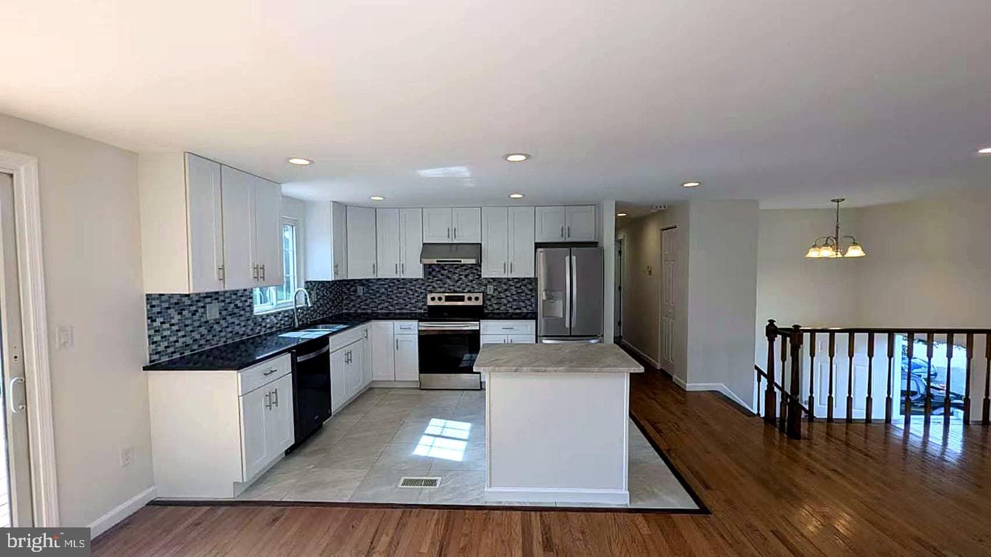 2929 Ashdown Forest Drive photo 7