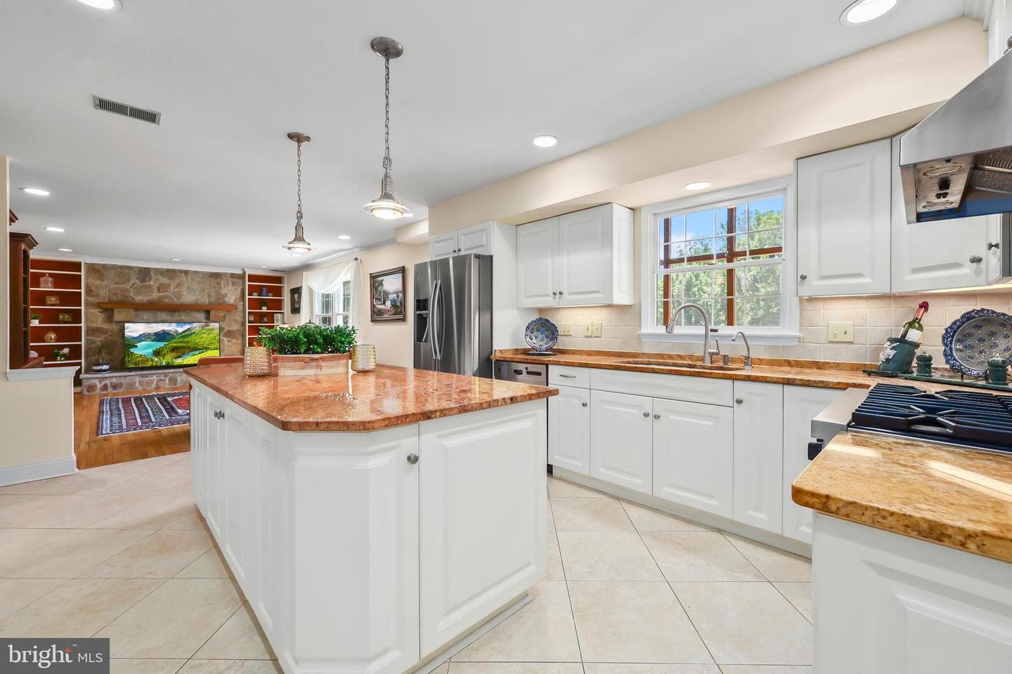 10915 Belgravia Court photo 12