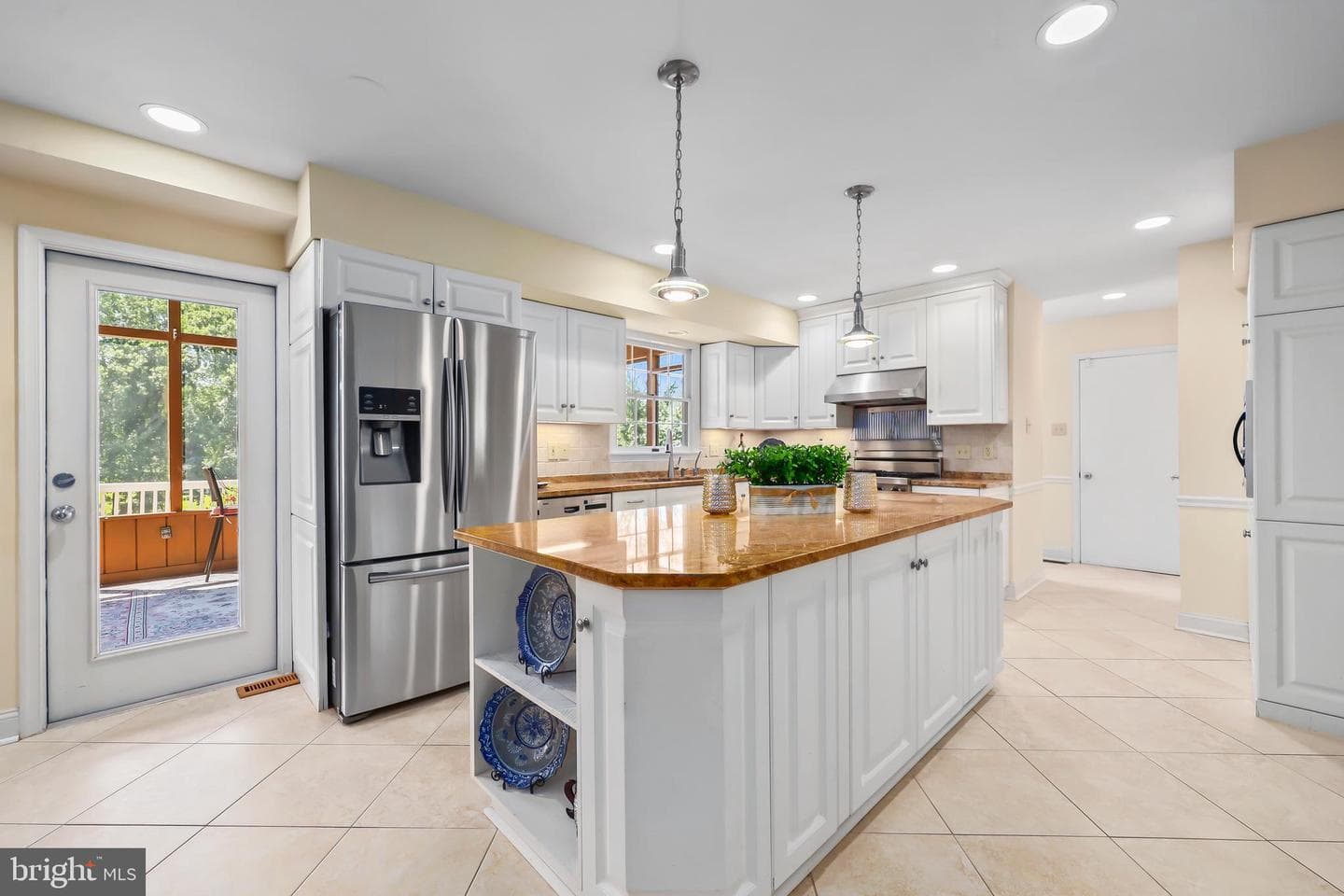 10915 Belgravia Court photo 16
