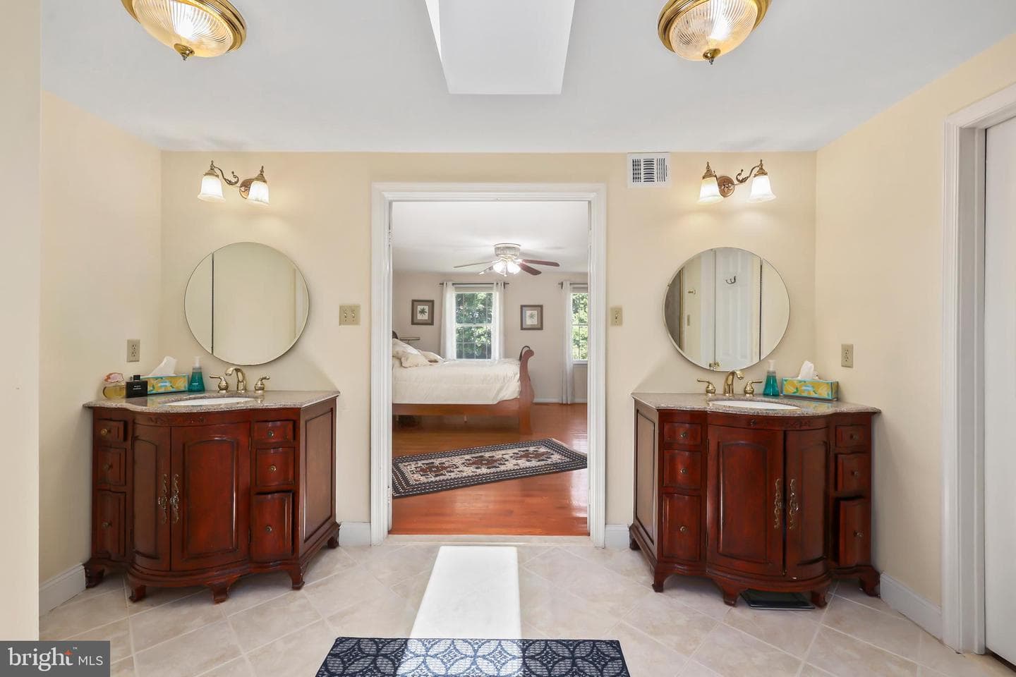 10915 Belgravia Court photo 31