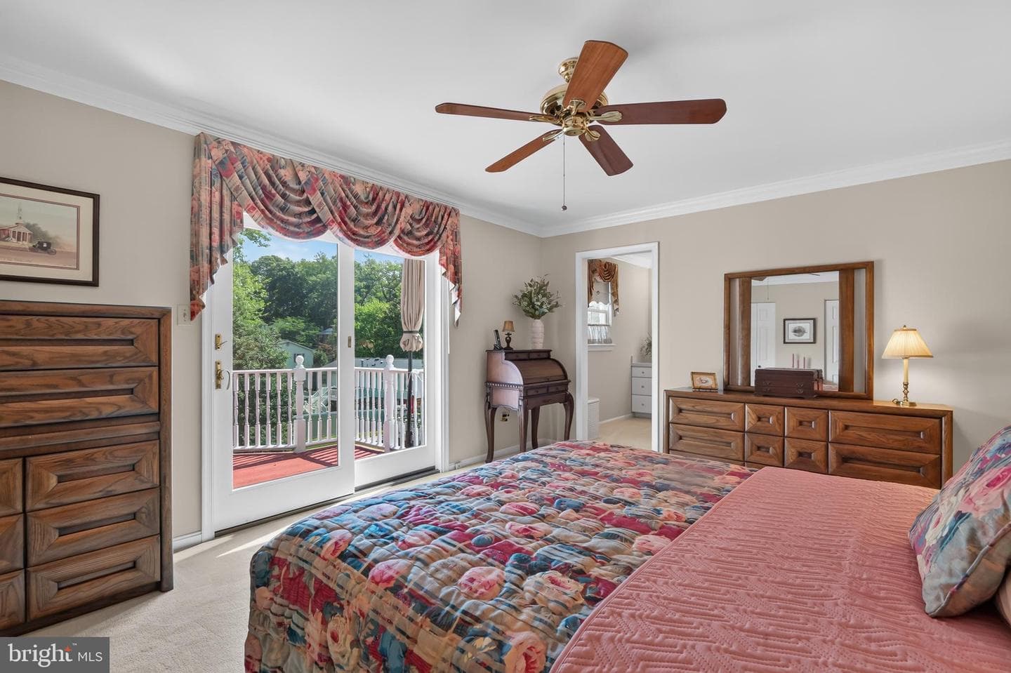 8024 Garlot Drive photo 17