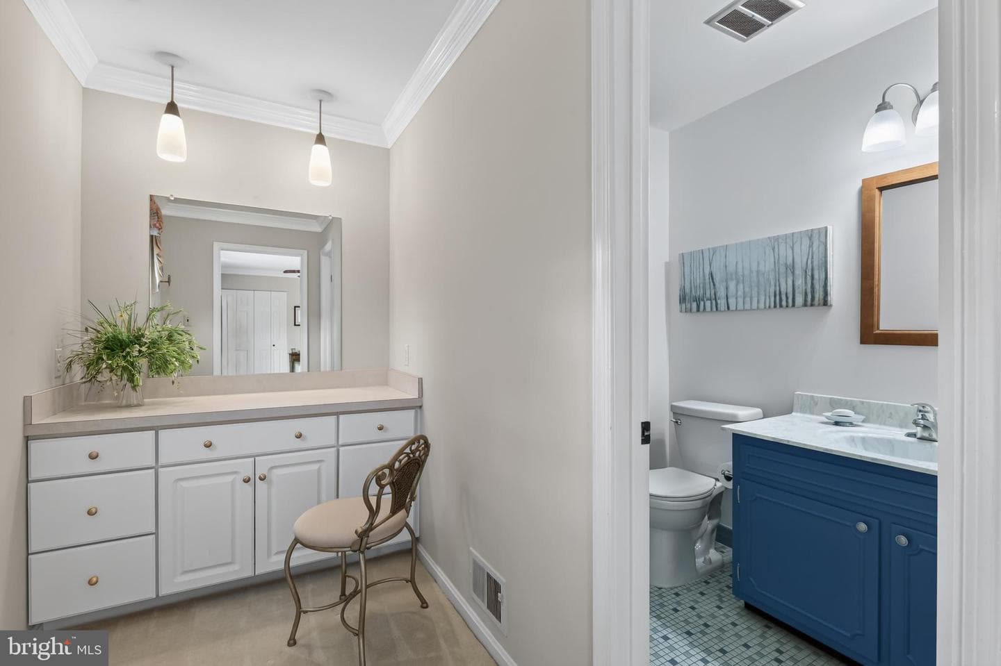 8024 Garlot Drive photo 23